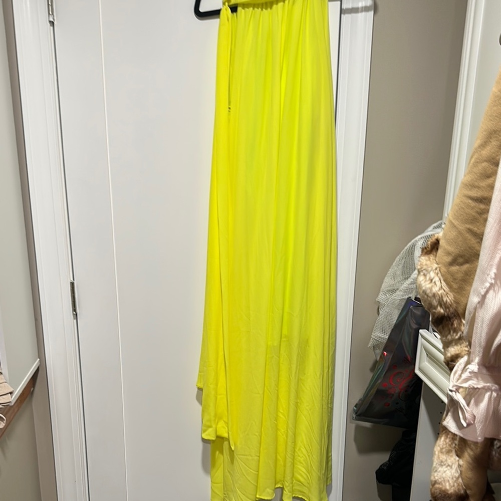 Elegant Yellow Skirt